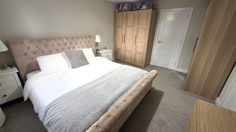 12 Belmont Hall Dale