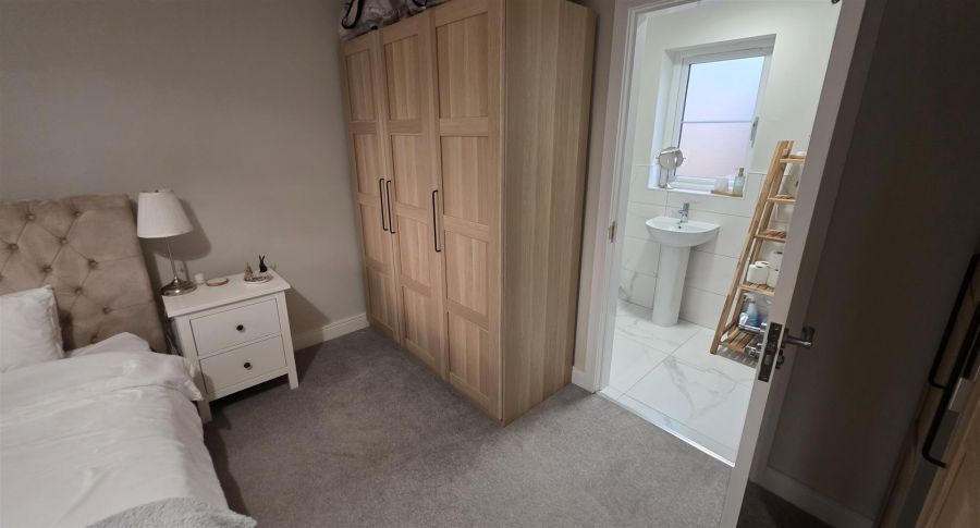 12 Belmont Hall Dale