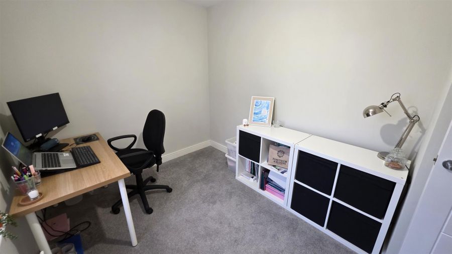 12 Belmont Hall Dale