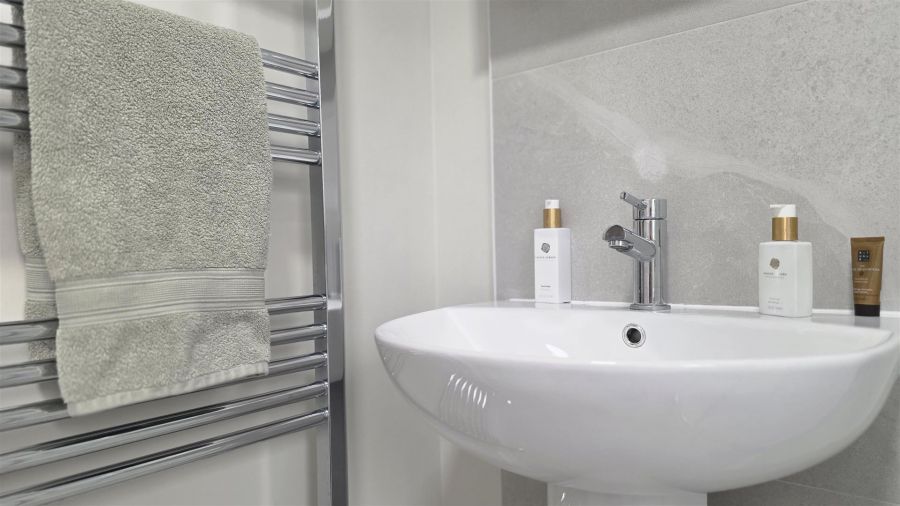 12 Belmont Hall Dale