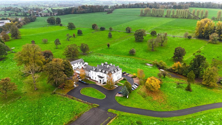 1 Oldstone Manor