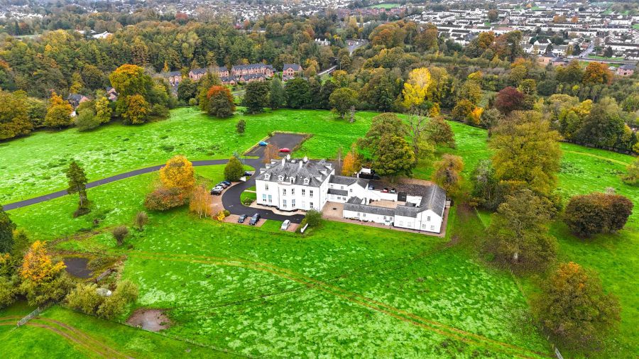 1 Oldstone Manor 1 Oldstone Manor