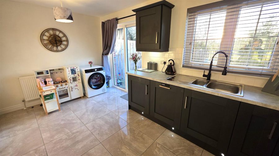 15 Ballyveigh Crescent