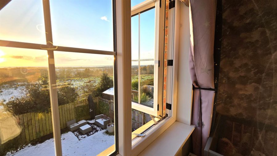 15 Ballyveigh Crescent