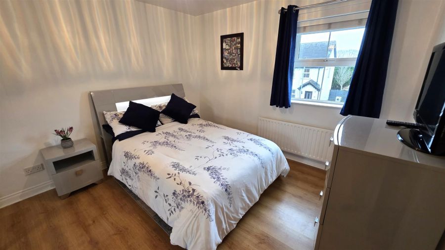 10 Birch Hill Meadows