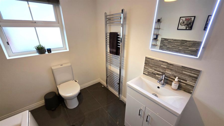 10 Birch Hill Meadows