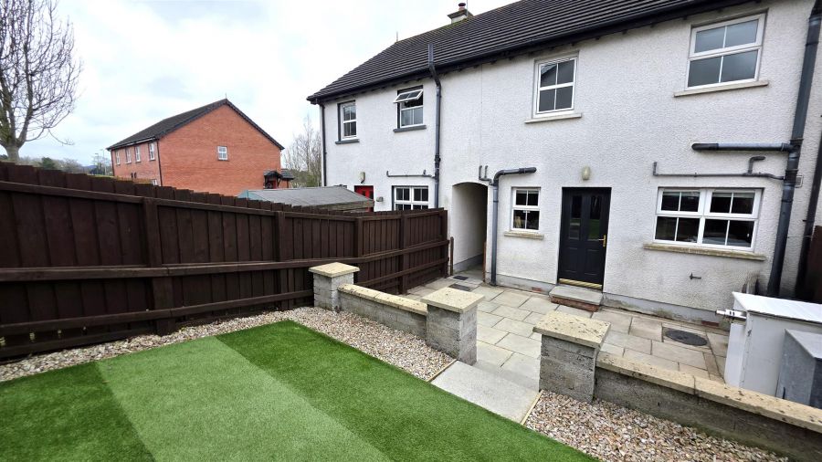 10 Birch Hill Meadows