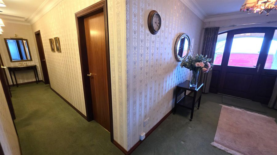 158 Seven Mile Straight