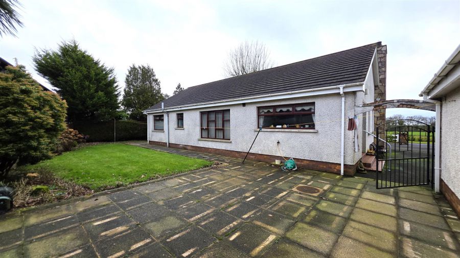 158 Seven Mile Straight