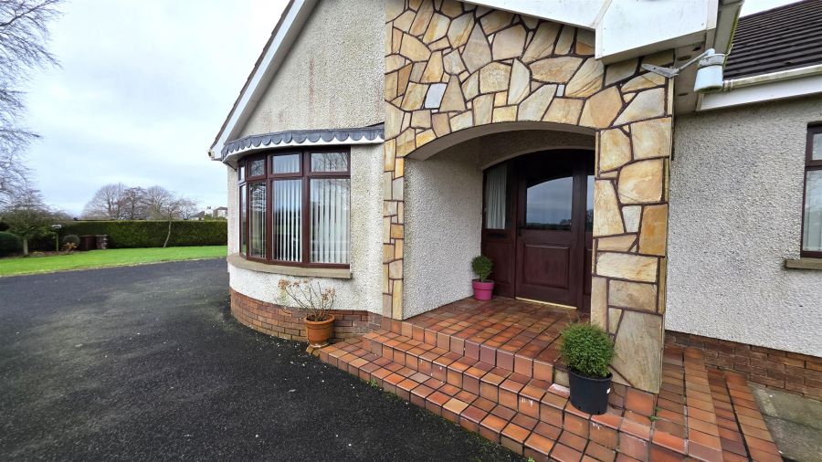 158 Seven Mile Straight