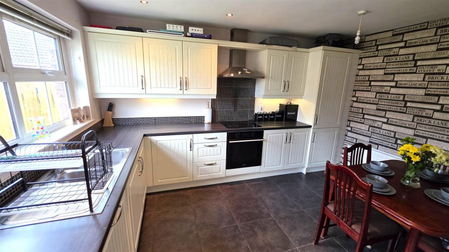 66 Carnbeg Green