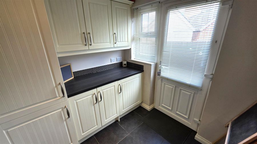 66 Carnbeg Green