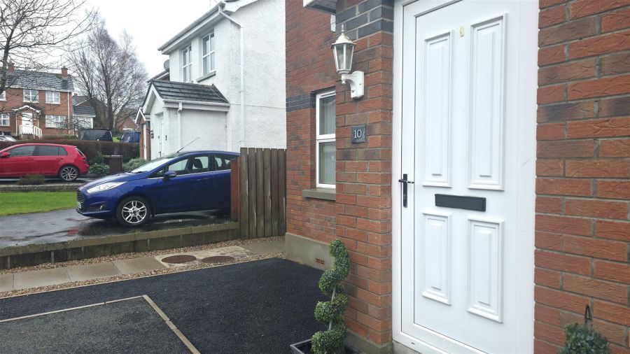 10 Greenvale Manor Mews