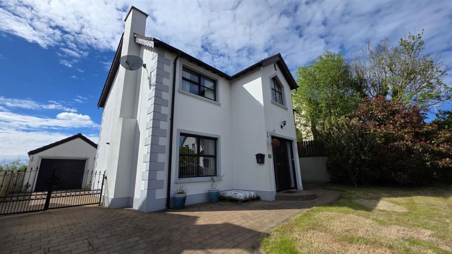 4 Fir Grove Lane