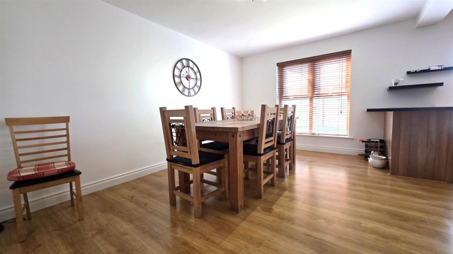 15 Millhouse Close