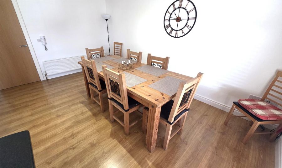 15 Millhouse Close