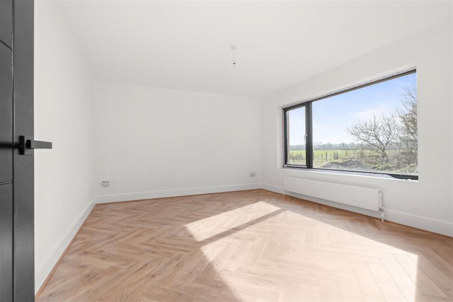 254 Seven Mile Straight