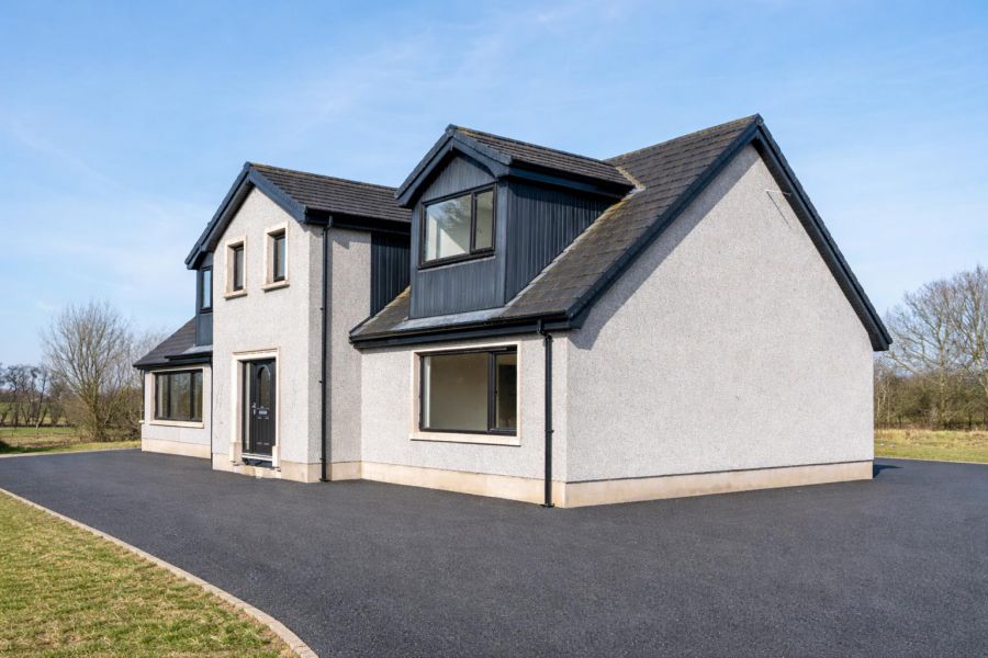 254 Seven Mile Straight