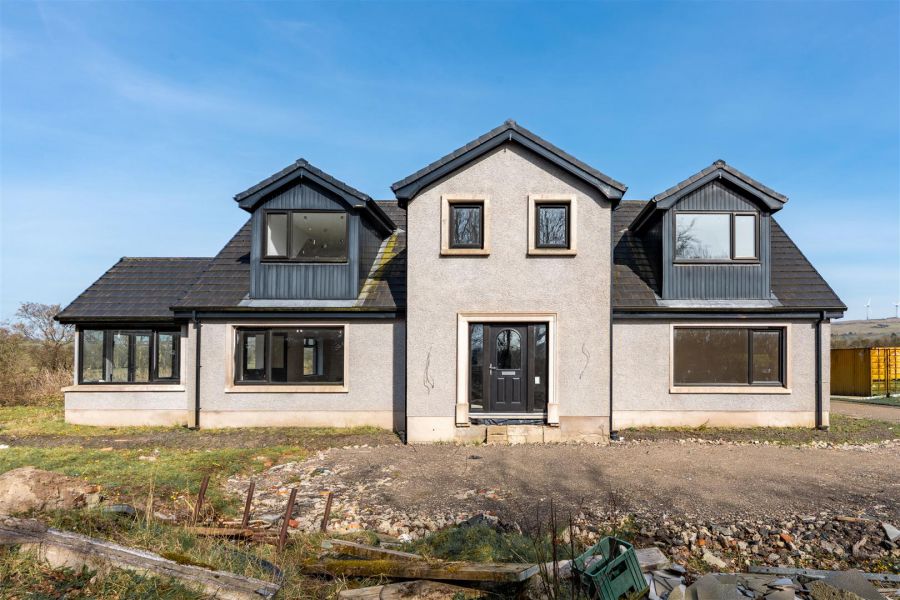 254 Seven Mile Straight