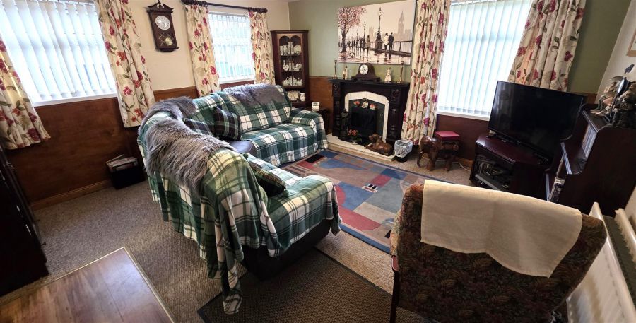 74 Tobergill Gardens