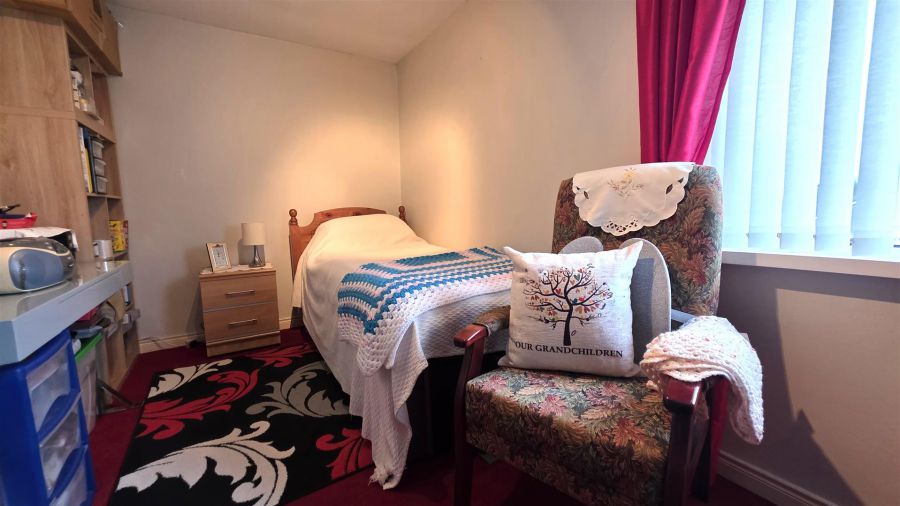 74 Tobergill Gardens