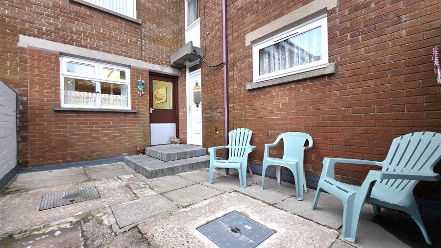 74 Tobergill Gardens