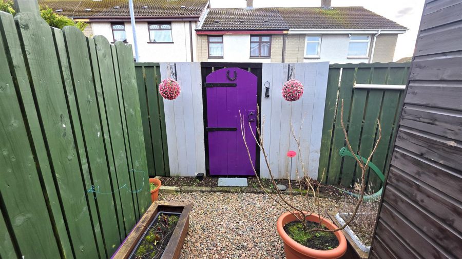 74 Tobergill Gardens