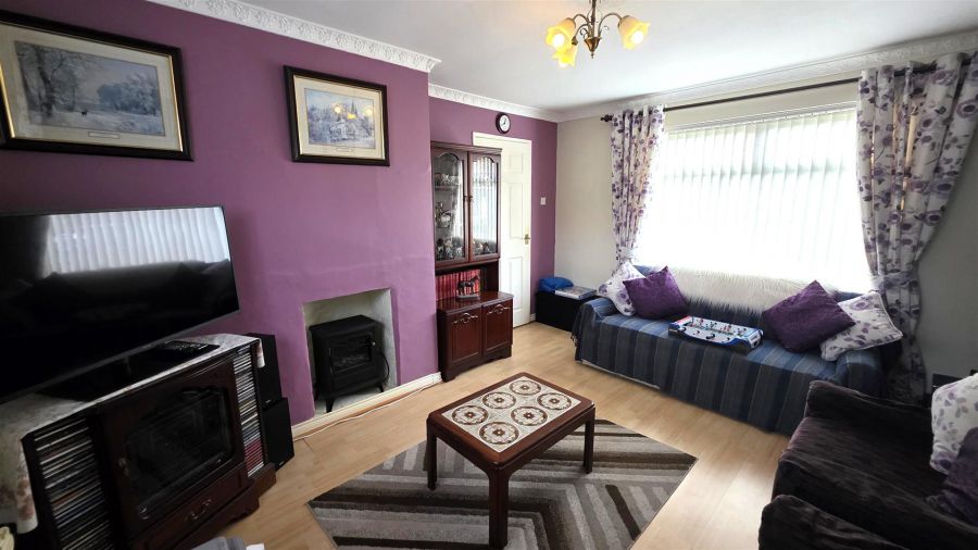 74 Tobergill Gardens