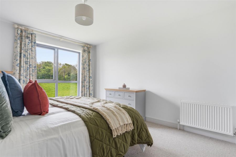 3 Ballytweedy Manor