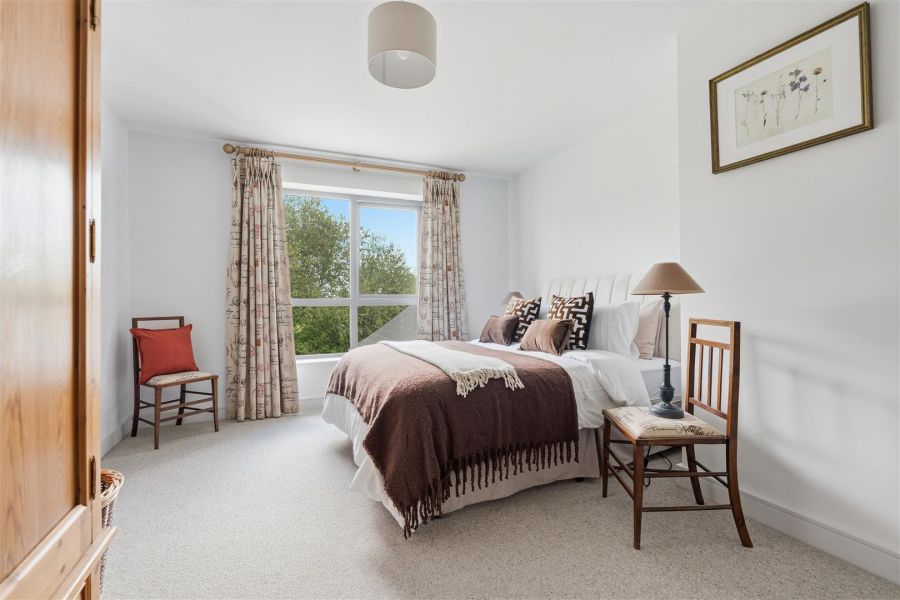 3 Ballytweedy Manor