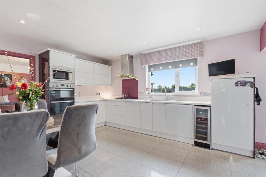 33 Lisnataylor Road