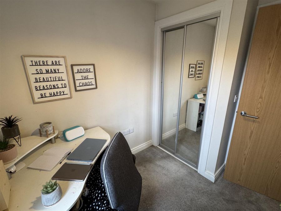 8 Ballyveigh Mews