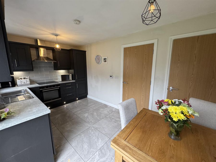 8 Ballyveigh Mews