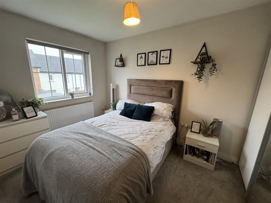8 Ballyveigh Mews