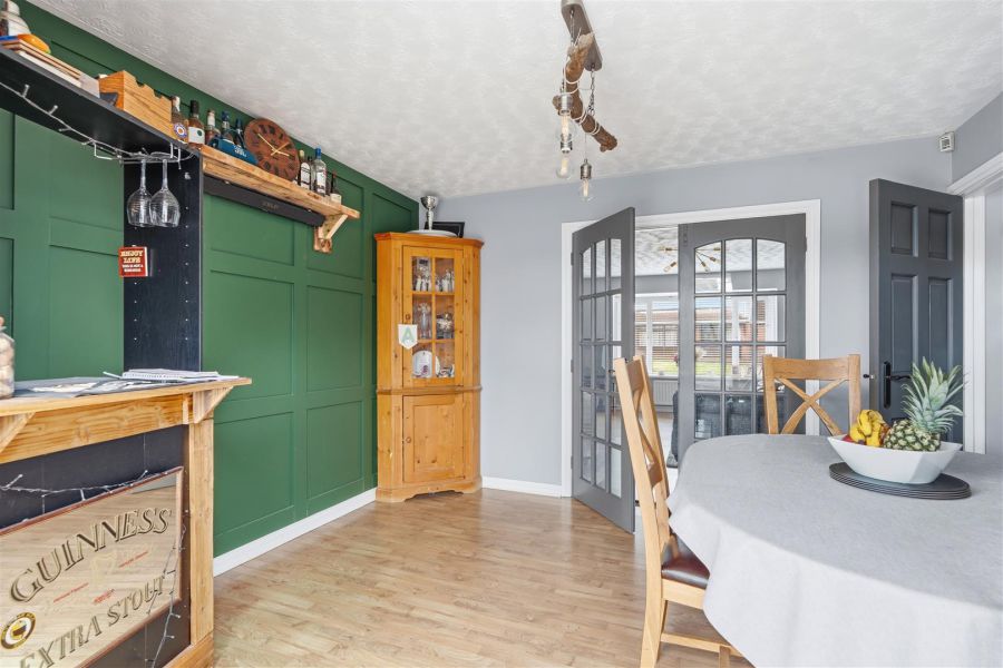 4 Mount Oriel Court