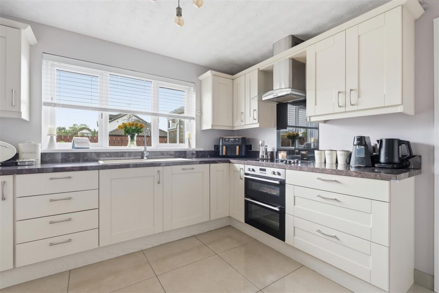 4 Mount Oriel Court