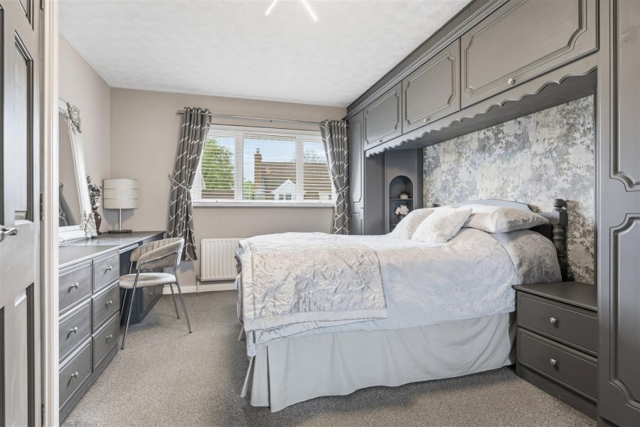 4 Mount Oriel Court