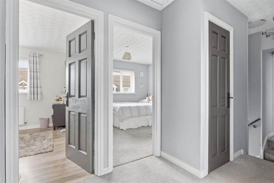 4 Mount Oriel Court