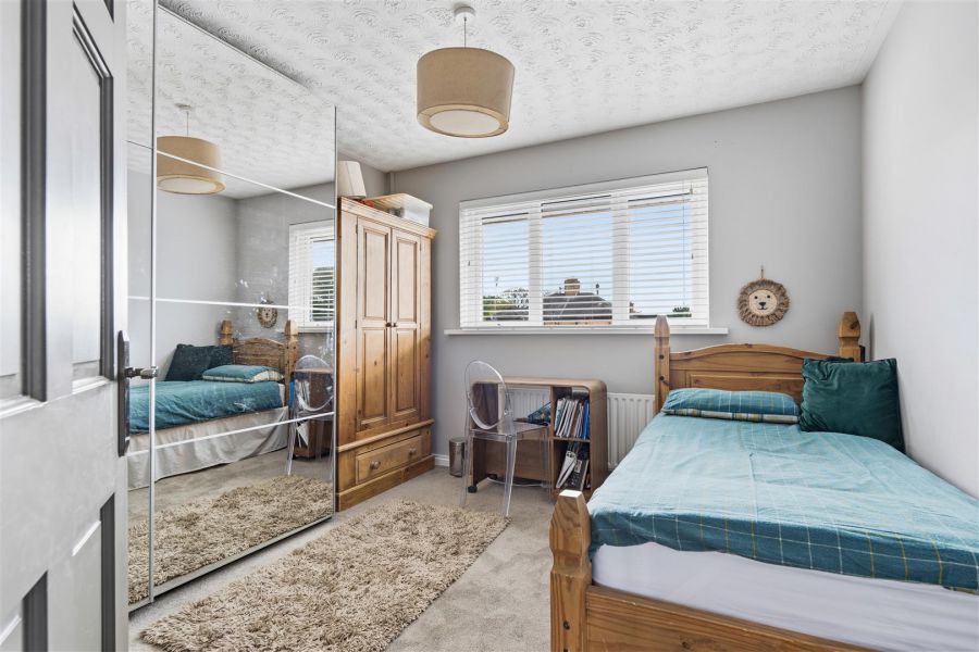 4 Mount Oriel Court