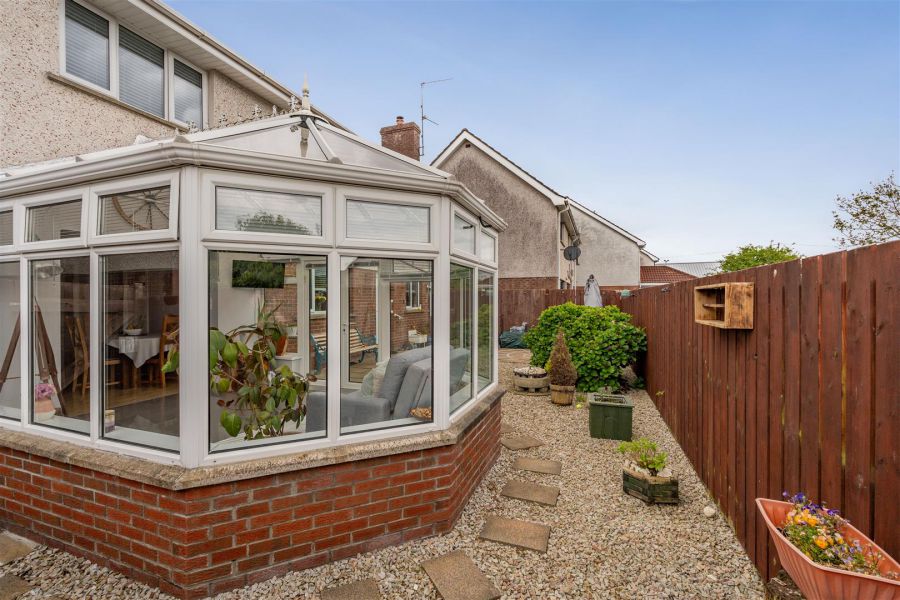4 Mount Oriel Court