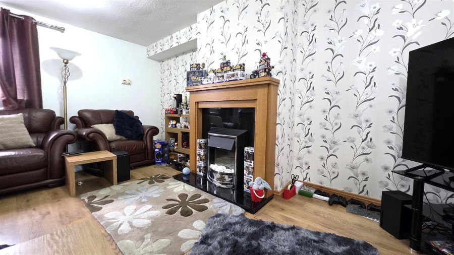 7 Larchfield