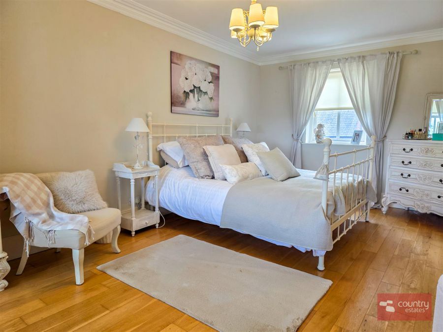 'The Manor House' 1 Carnbank