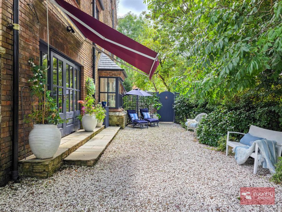 'The Manor House' 1 Carnbank