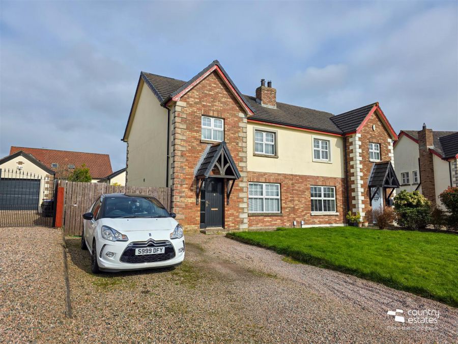 18 Lower Rogan Manor