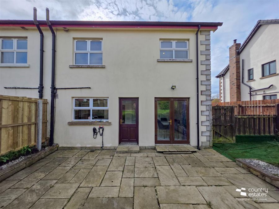 18 Lower Rogan Manor