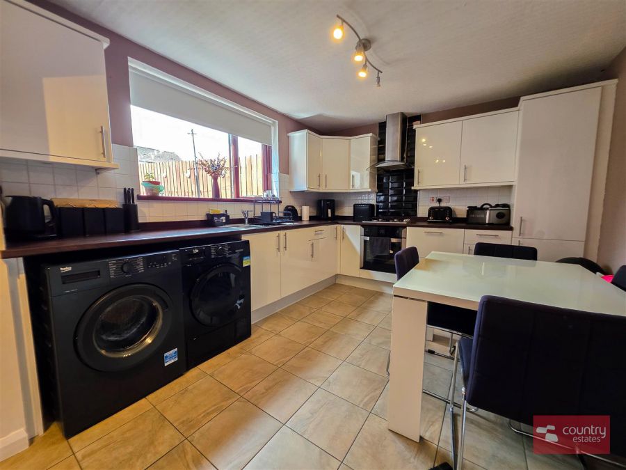 27 Forthill Park