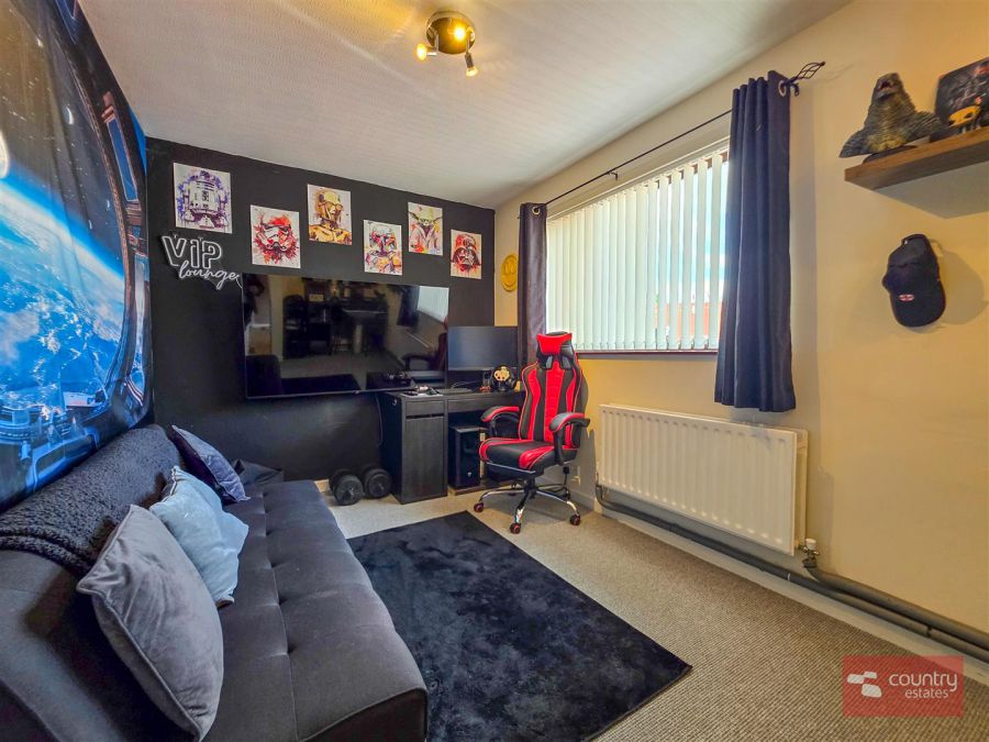 27 Forthill Park