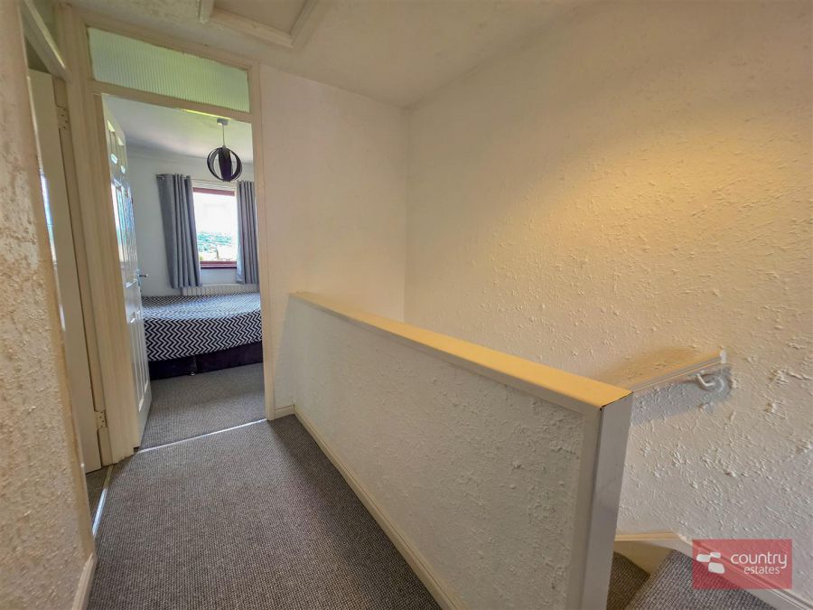 27 Forthill Park