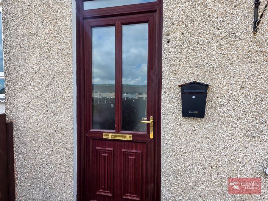 27 Forthill Park