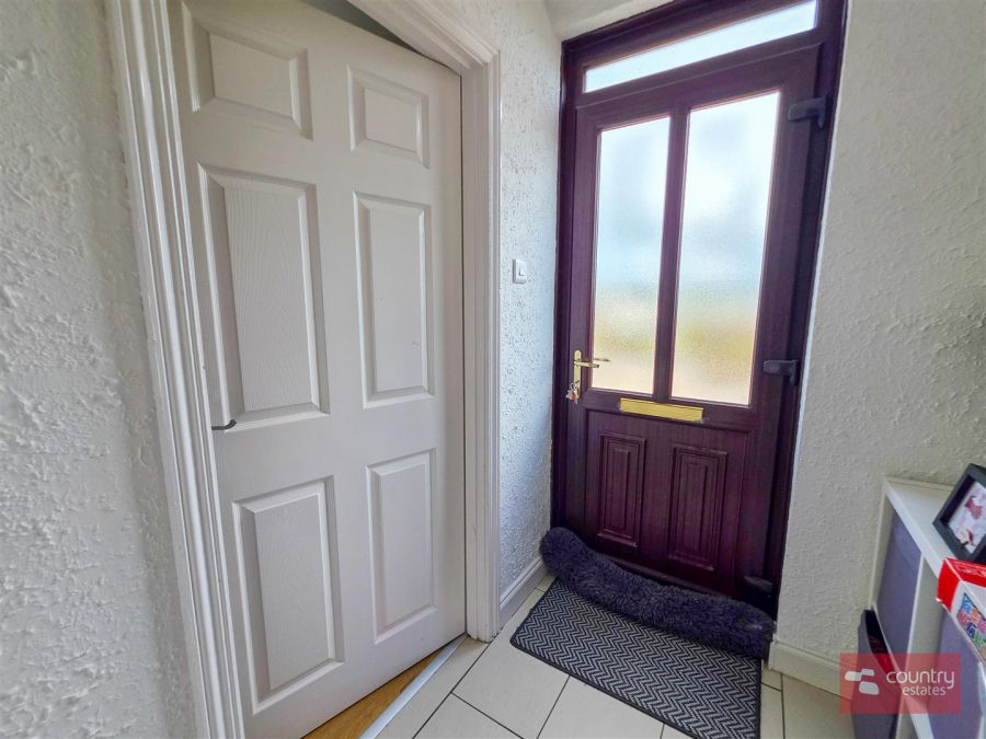 27 Forthill Park